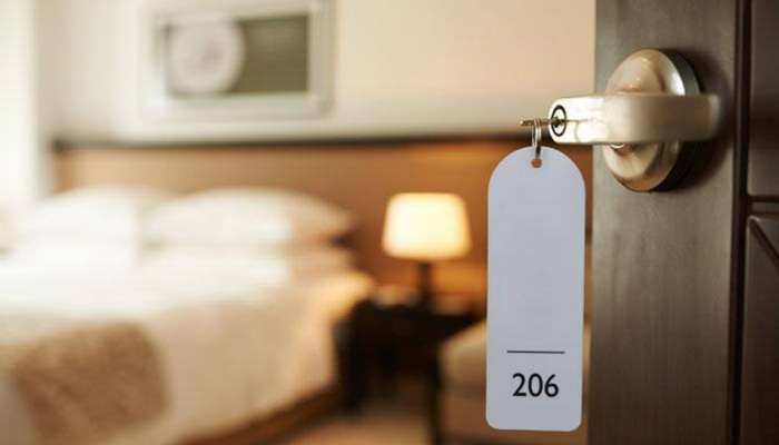 Air Hostess Stayed In Hotel Room