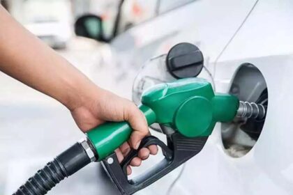 Petrol and diesel rates fell